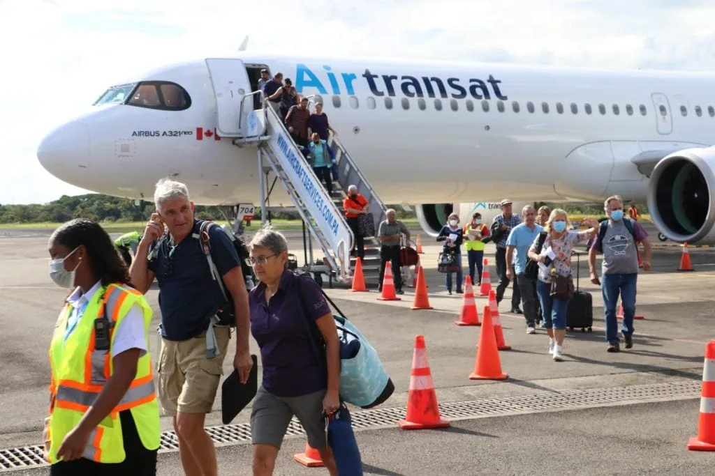 Cuatro operadores internacionales están interesados en administrar los aeropuertos panameños de Río Hato y David
