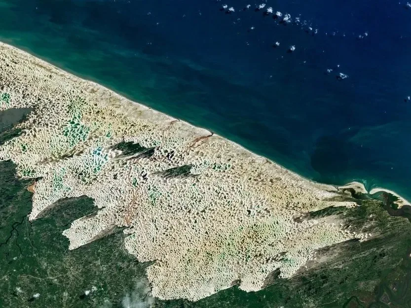 Um deserto que floresce em água: Lençóis Maranhenses vistos do espaço encantam a Nasa