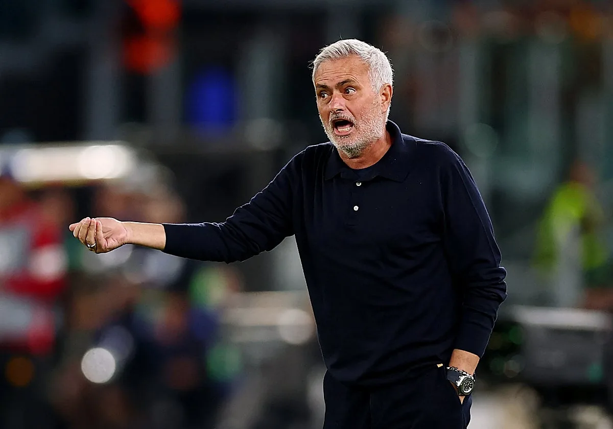 Mourinho pasa al ataque antes de recibir al Sevilla FC: «Los madridistas no son estúpidos, pido respeto»