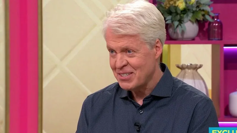 Earl Spencer accuses palace of 'gaslighting' response to his book