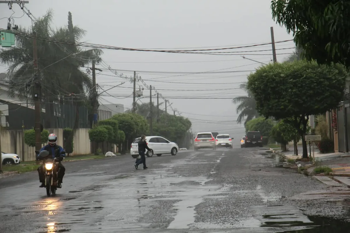 Antes da metade do mês, chuva já supera o esperado para setembro na Capital
