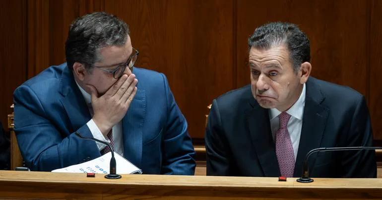 Na "dança" à volta do OE, partidos apontam o que lá falta