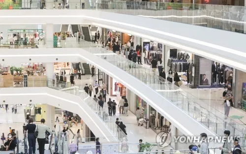 백화점 3분기 성장 둔화 전망…대형마트는 '홈플러스 반사이익'
