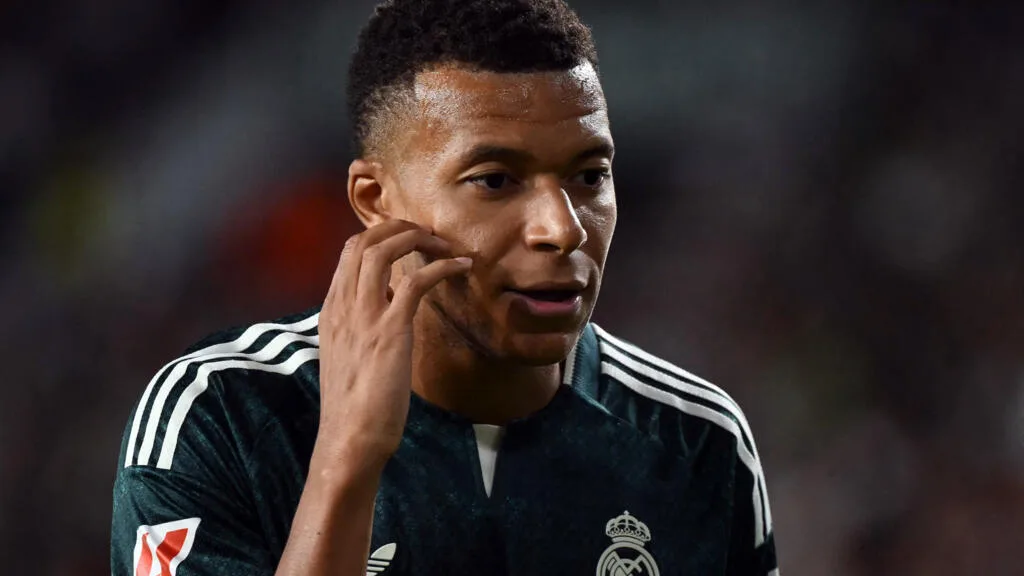 "Ne pas hiérarchiser les souffrances" : Mbappé répond à la polémique sur le tee-shirt de soutien à Ceuta