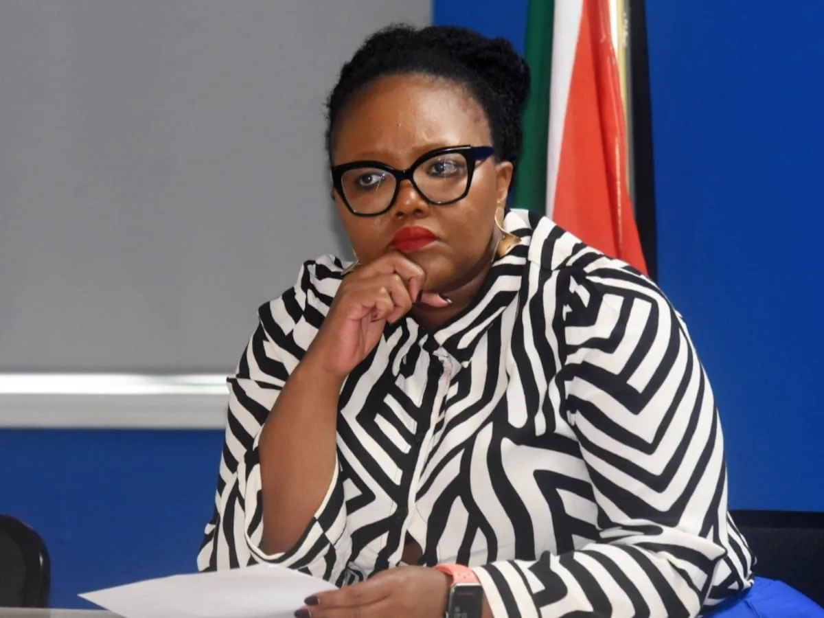 DG defies minister’s lifestyle audit order