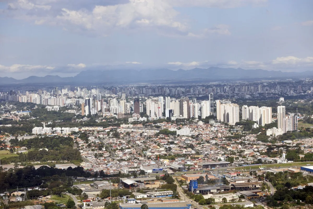 Curitiba é a cidade onde mais se reclama no Brasil, aponta estudo