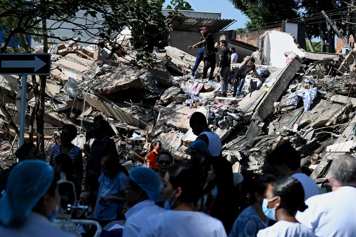 Asciende a 273 el número muertos por el terremoto en Colombia