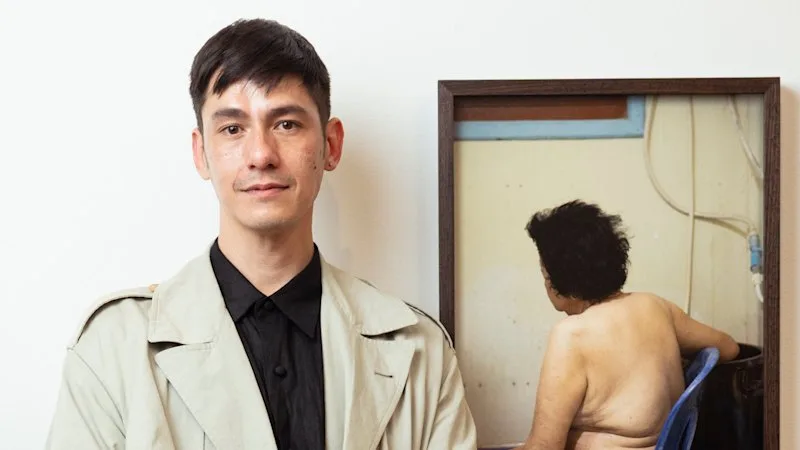 Poignant portrait honouring ‘second mother’ collects prestigious photographic prize
