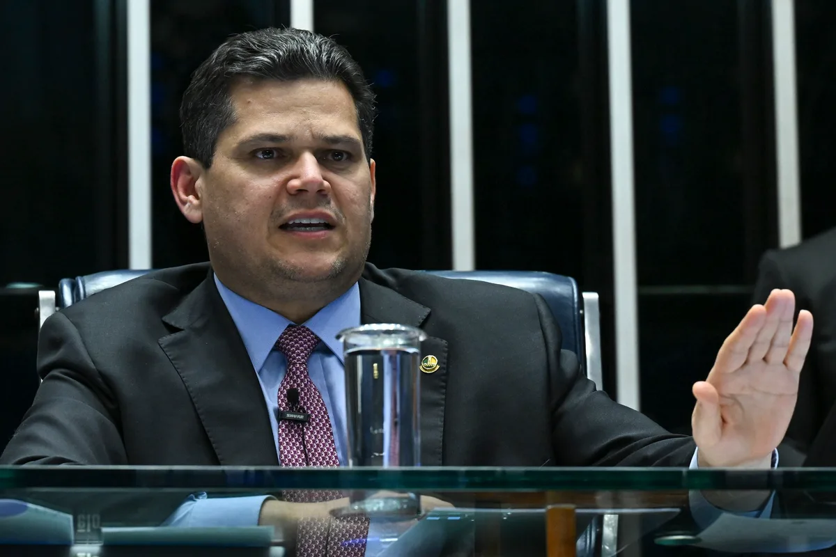 Alcolumbre diz que pedido de 'R$ 130 milhões' para filme é esquecido: 'Agora o culpado só é o Moraes'