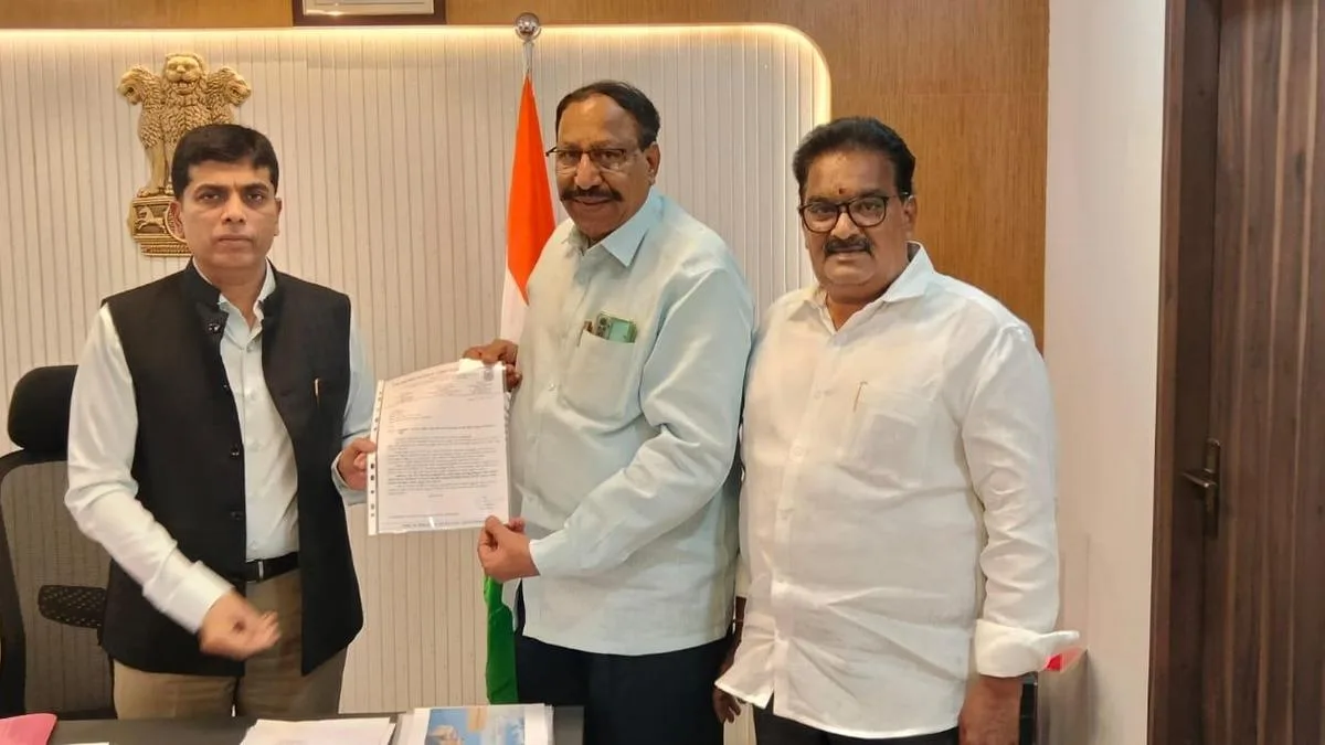Lorry owners seek permits for goods transport between A.P. and Telangana