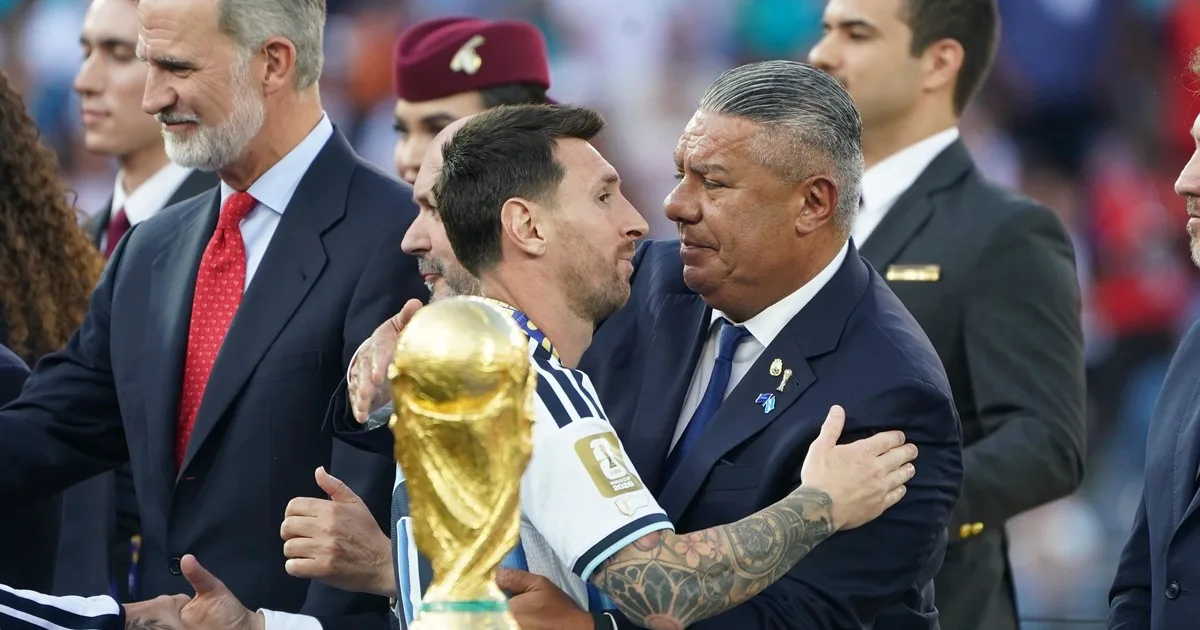 Fuerte posteo de Tapia a un mes de la final: "De tratar de traidores a los jugadores de la Selección no se vuelve"