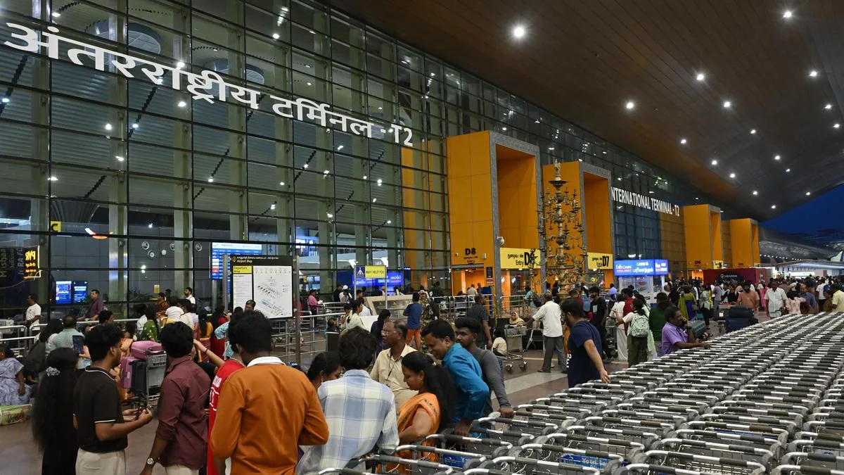 AAI to deploy 100 people to guide passengers at airport