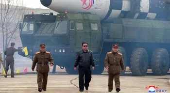 Coreia do Norte inaugura museu que exibe míssil balístico capaz de atingir EUA