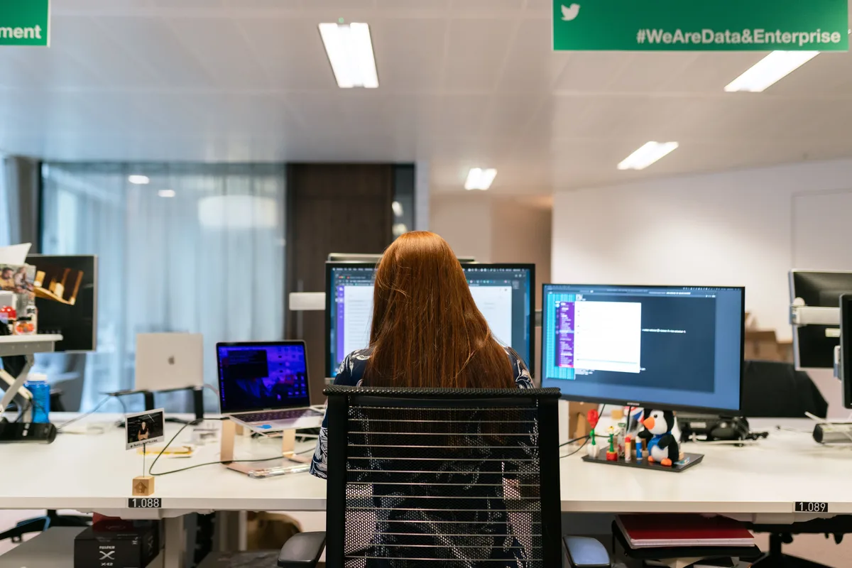 Empleo tecnológico: cuáles son los perfiles más buscados y qué puestos pierden terreno