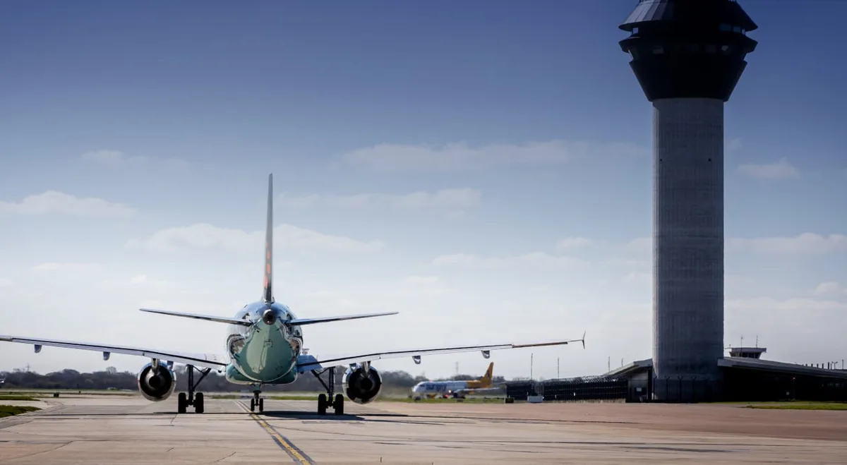 Ciberataque masivo a tres aeropuertos en Reino Unido roba los datos de más de 8 millones de viajeros