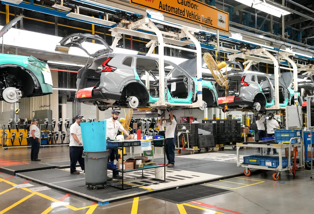 Ottawa weighs proposal on auto tariffs as it presses U.S. for reprieve, sources say