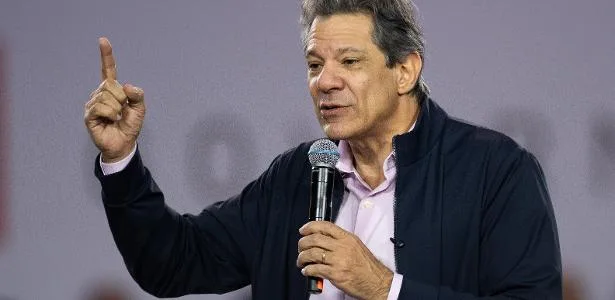 Haddad registra candidatura ao governo de SP e declara R$ 861 mil ao TSE