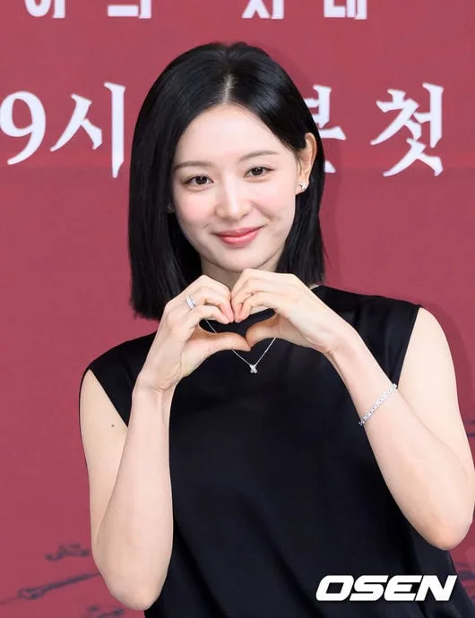 ‘여왕’ 김지원, '김부장’ 제쳤다…‘닥터X’ 첫방부터 시청률 두 자릿수 11.4%[Oh!쎈 이슈]