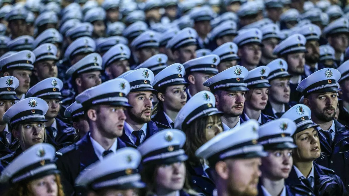 Land NRW: Tattoo mit Patronen - Polizei darf Bewerber ablehnen