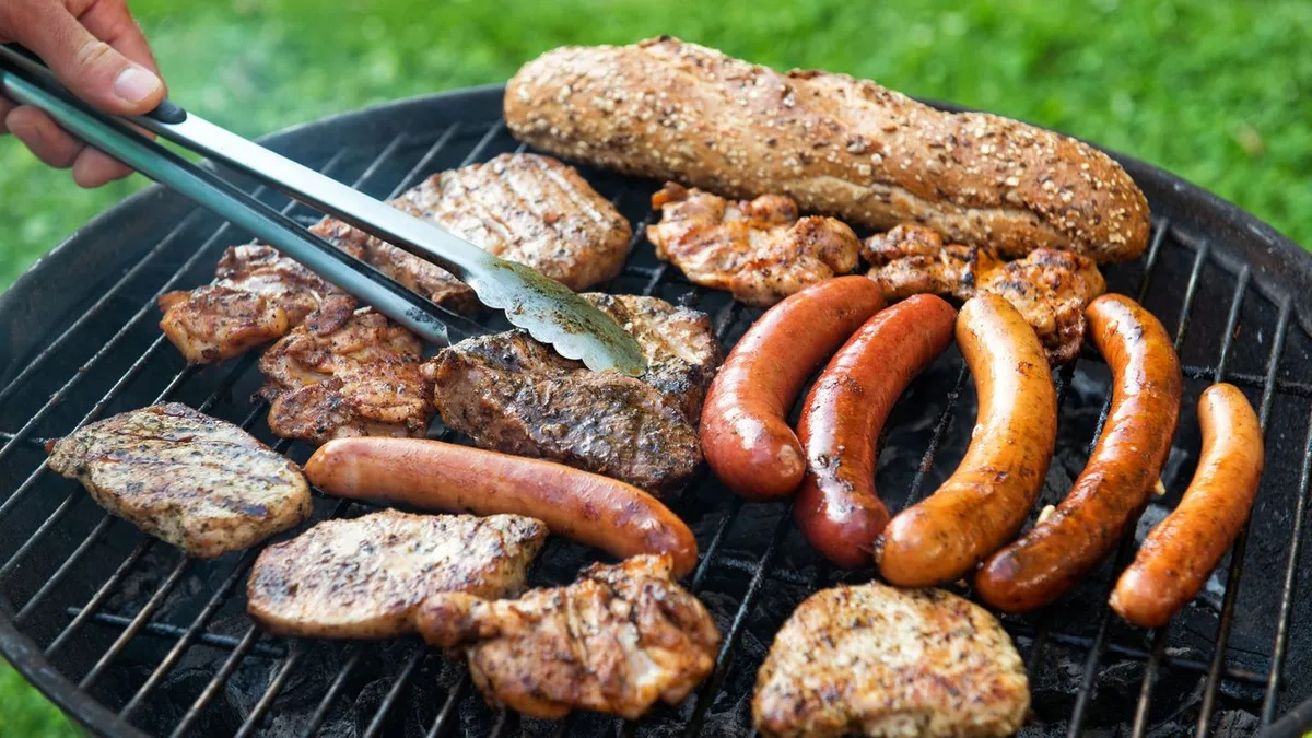 Von Nackensteaks bis Grillkäse: Grill-Statistik der Deutschen offenbart: In einer Kategorie führen Veggie-Produkte