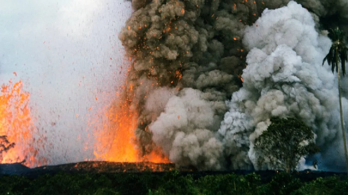 El volcán Kīlauea obliga a cerrar senderos en Hawái por más de 200 terremotos y el riesgo de desprendimientos de roca