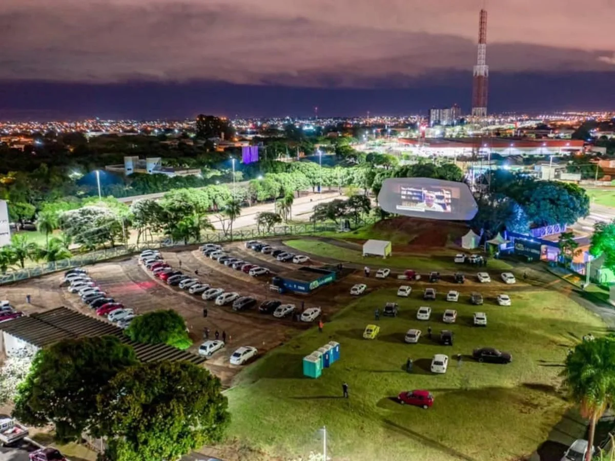 Autocine da UFMS volta à cena durante o Mais Cultura com cinema, shows e feira geek