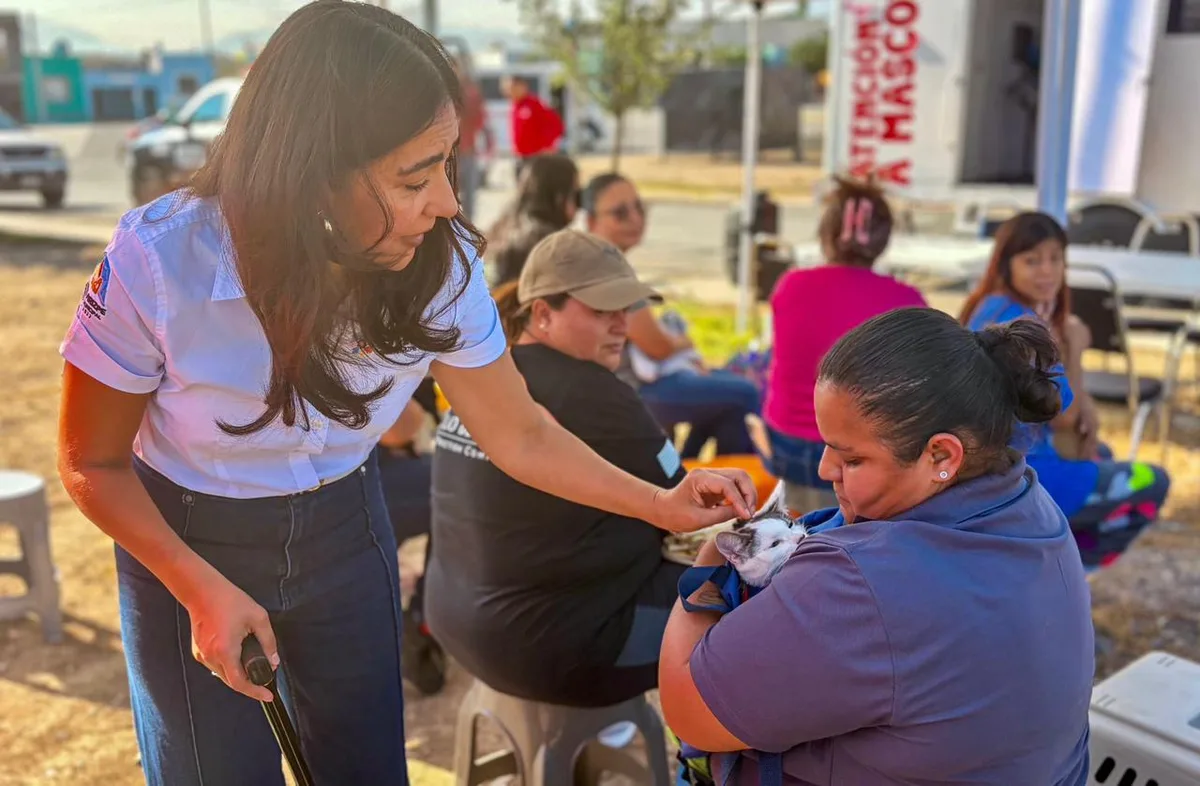 Acercan servicios gratuitos para mascotas a Villa Sol en Ramos Arizpe