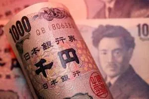 Chefe de câmbio do Japão afirma estar em alerta sobre movimentação do iene