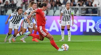 Champions feminina. Juventus 0 - 2 Benfica