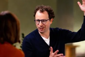 Anthropic testa candidatos com pergunta inusitada enquanto mira IPO de US$ 2 tri