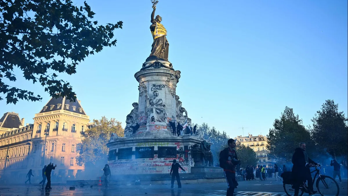 Ausschreitungen in Frankreich: Fassungslosigkeit und Schuldzuweisungen