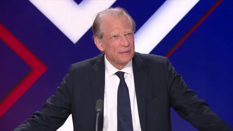 "J'ai 72 ans, je n'ai jamais arrêté de travailler": pour le départ en retraite, Dominique de Villepin veut sortir de l'âge pivot et mieux prendre en compte l'espérance de vie et les conditions de travail
