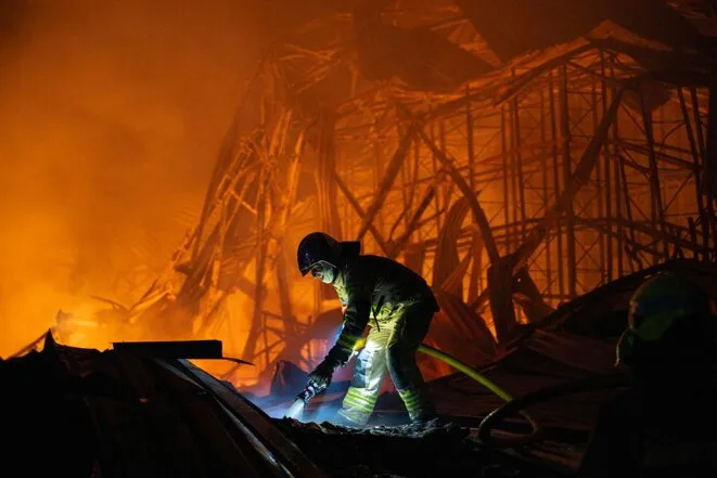 La stratégie russe derrière le pilonnage de Kyiv