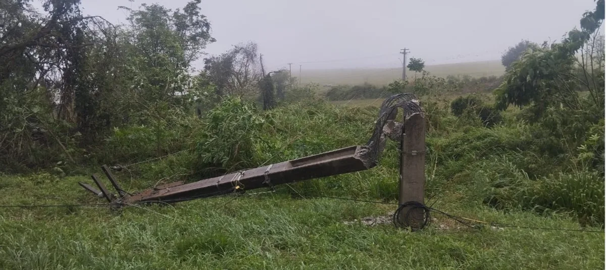 Paraná tem 134 mil endereços sem energia elétrica após temporal