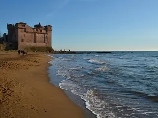 Vous partez à Rome ? Voici cinq des plus belles plages situées tout près de la capitale italienne
