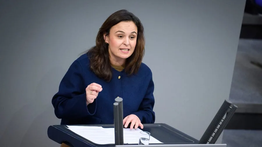 Bund: Verwunderung bei der Opposition: Regierung hält Pläne für Forschungssicherheit geheim