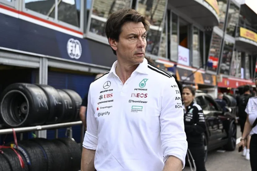 « Ils devraient regarder Mickey plutôt que la F1 » : Toto Wolff se moque des accusations de favoritisme envers Kimi Antonelli