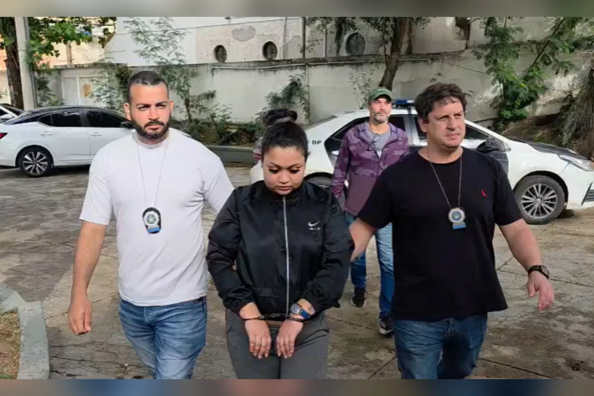 Mulher ligada à logística do PCC é presa por tráfico de drogas no Rio