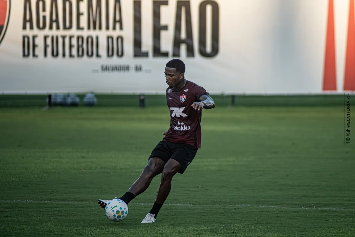 Escalação do Vitória contra o Botafogo: veja time provável, dúvidas e desfalques após o treino
