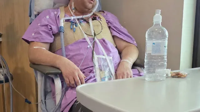 Dor de dentes atira homem para UCI e muda a sua vida para sempre