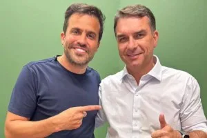 Campanha de Lula pede cassação da chapa de Flávio e suspensão de perfil de Marçal