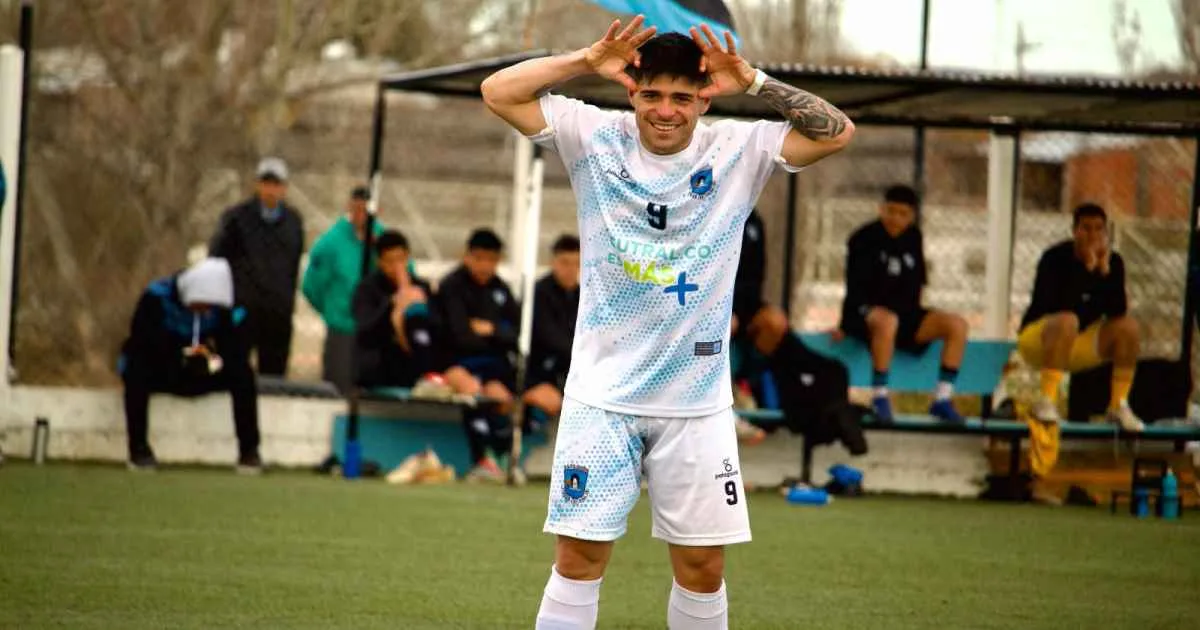 Laureno Doello, el goleador del Regional Amateur que metió cuatro en el debut de Alianza