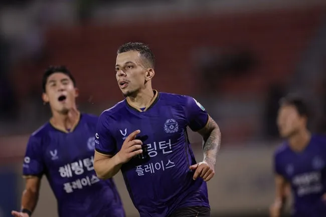 [공식발표] '멀티골로 경기 뒤집었다' 안양 마테우스, 인천전 역전승 이끌고 K리그1 25R MVP