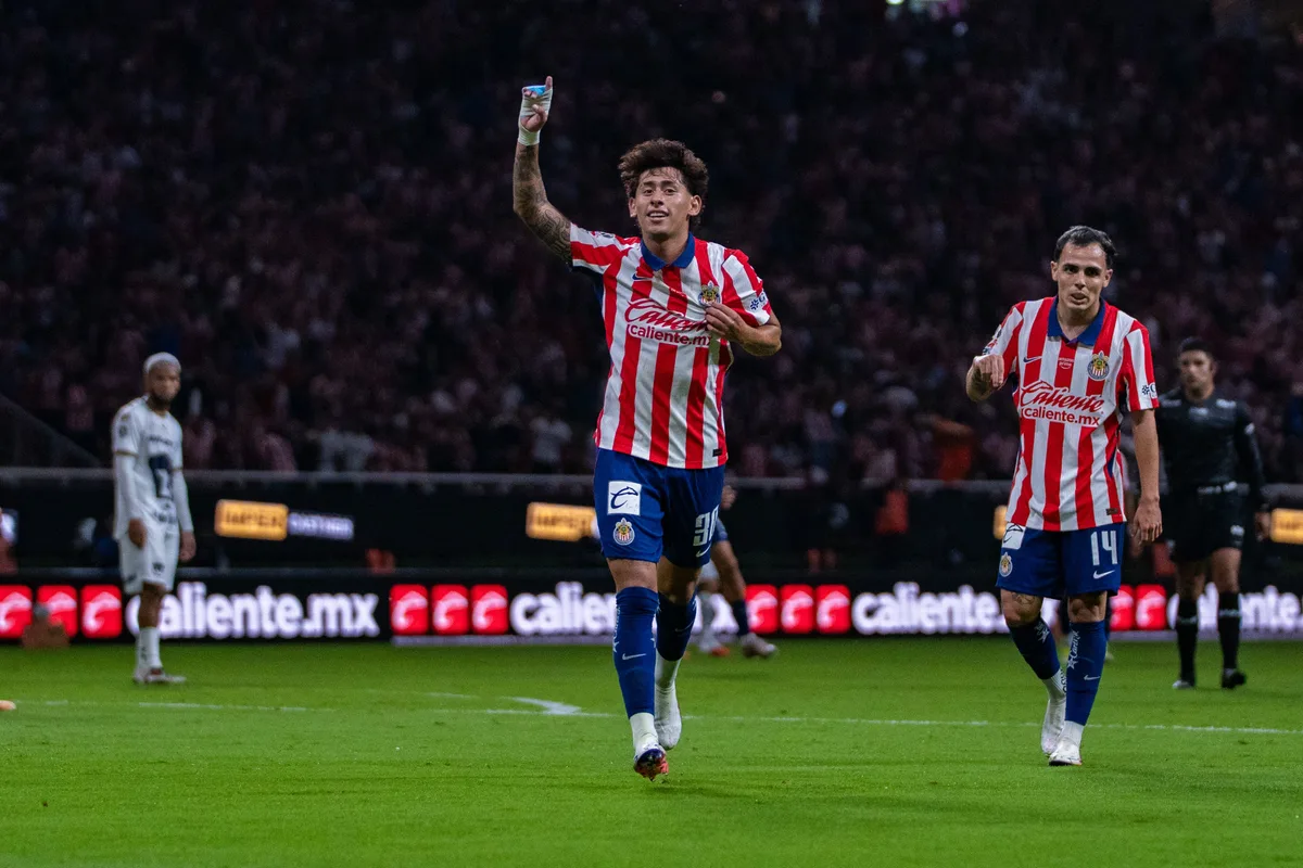 Ivar Sisniega enaltece el modelo de Chivas y exige a todos los clubes imitarlo para “tener un mejor futbol”