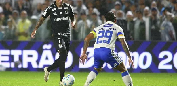 Velhinhos da Vila amassam o Cruzeiro e ganham por pouco