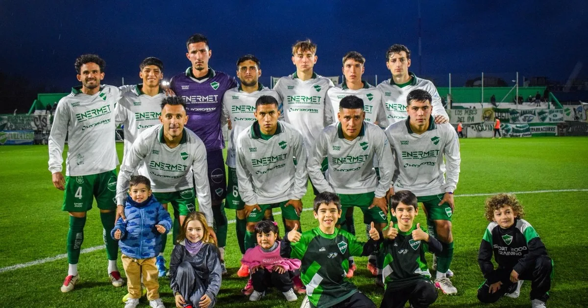 Ituzaingó empató ante Comunicaciones y quedó al borde del descenso a la Primera C
