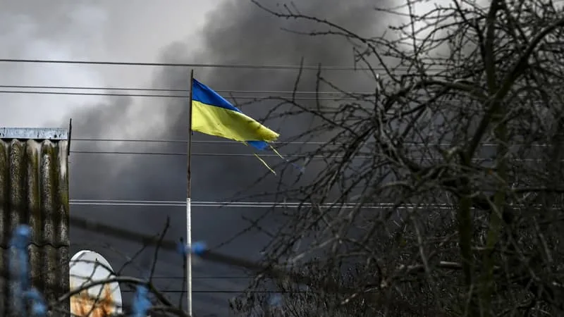 Guerre en Ukraine: au moins 10 morts dans une frappe de roquette russe au nord-est du pays