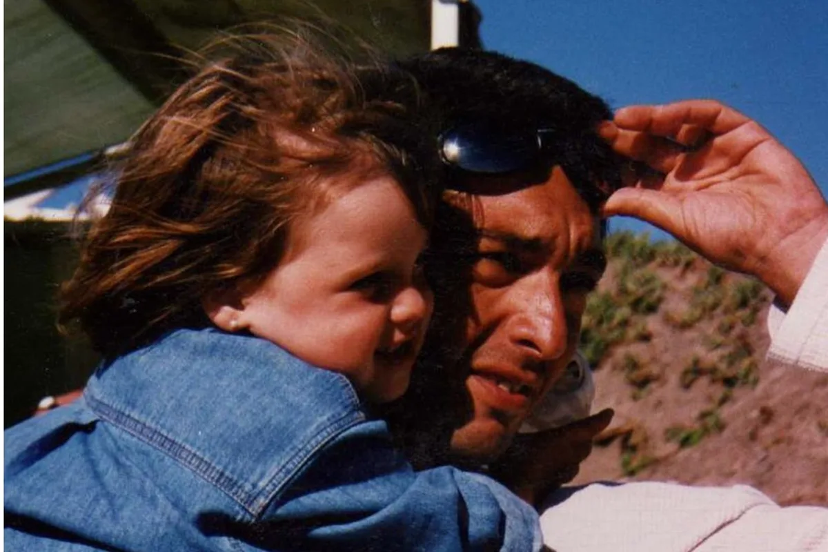 Así vive hoy Clara, la hija menor de Ricardo Darín y Florencia Bas: de su emprendimiento de cerámica a la fotografía y su rol de tía