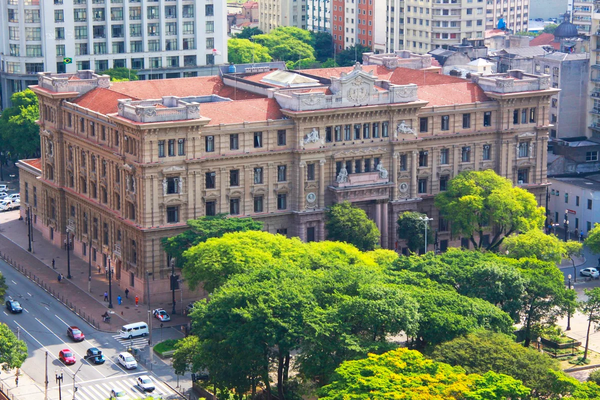 MP pediu interrupção dos pagamentos de aposentadoria de desembargador condenado por improbidade