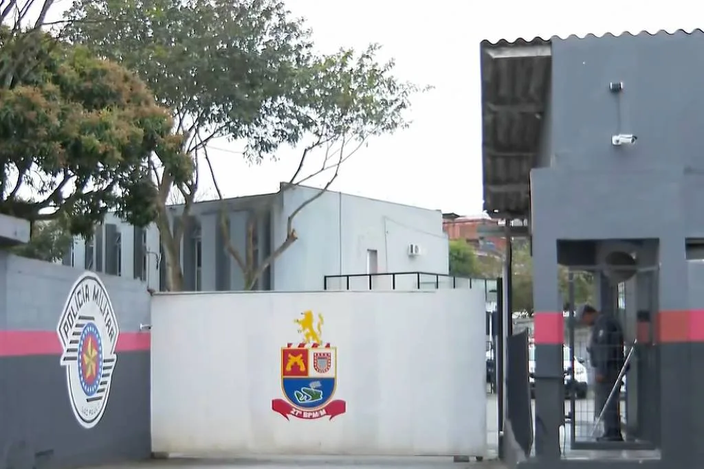 PM investiga desaparecimento de armas de dentro de batalh�o em S�o Paulo